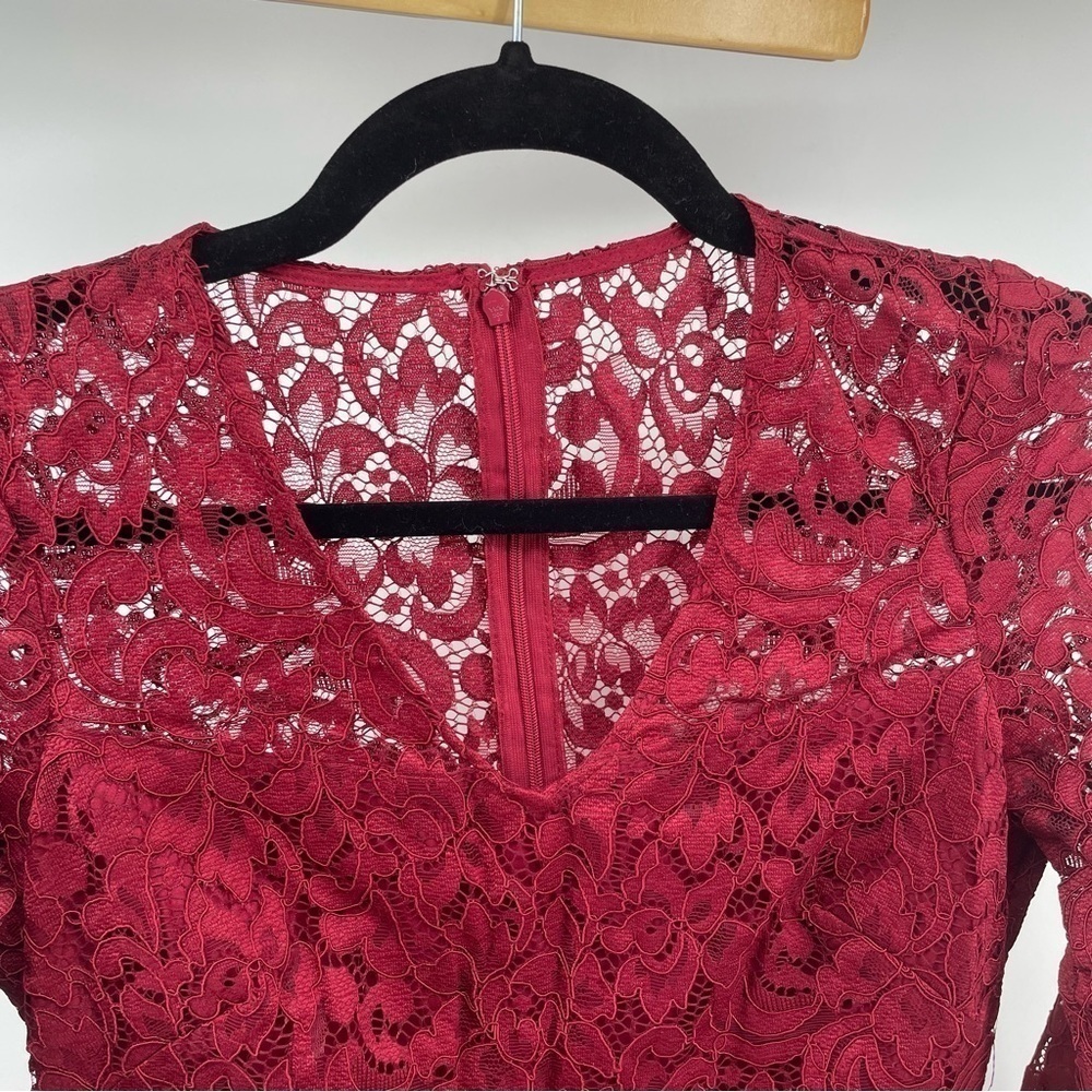 White House black market Bell-Sleeve Lace Shift Dress Z160‎ - Picture 13 of 13